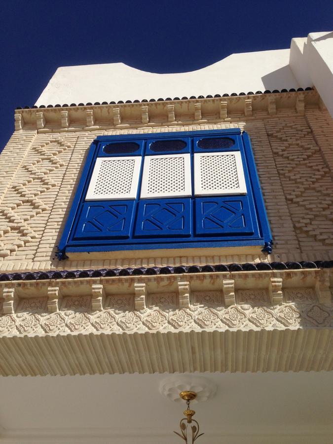Dar Ezzahra Villa Tozeur Bagian luar foto