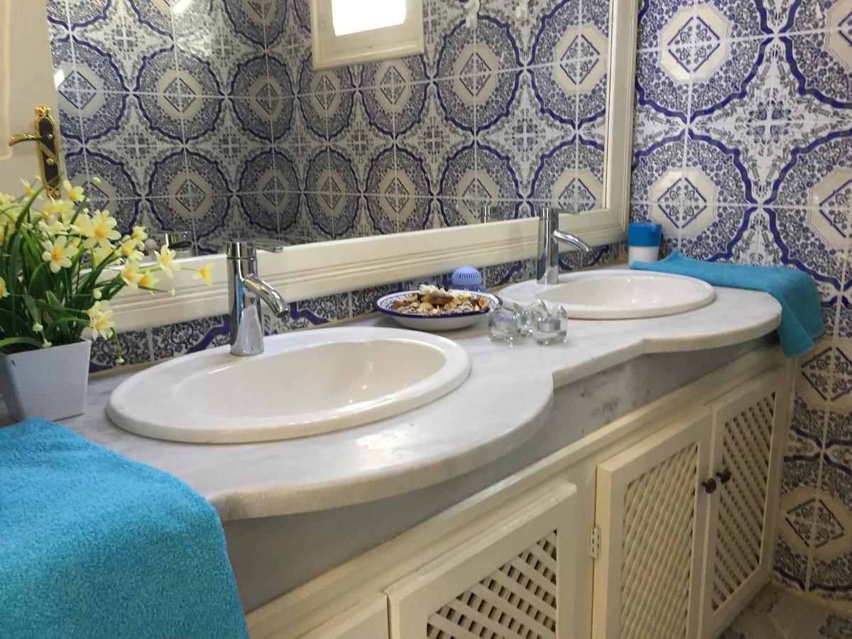 Dar Ezzahra Villa Tozeur Bagian luar foto