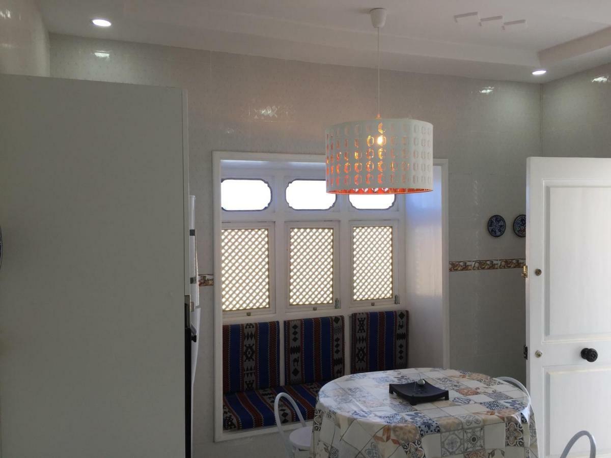 Dar Ezzahra Villa Tozeur Bagian luar foto