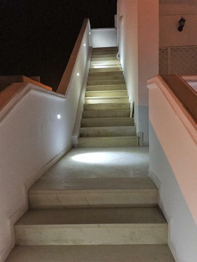 Dar Ezzahra Villa Tozeur Bagian luar foto